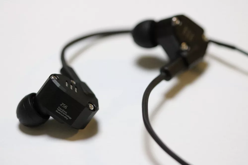 Kz Zs6 っていうイヤホン マジやばくね 実機レビュー Till0196のぼーびろく